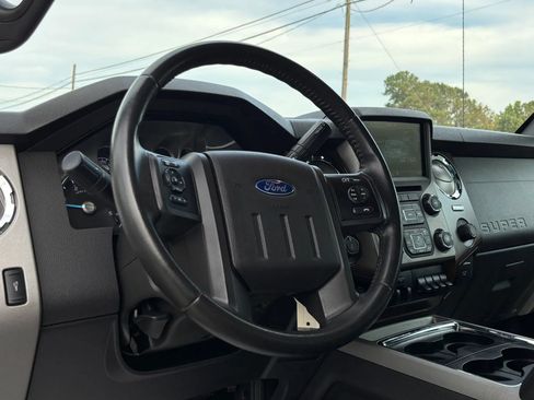 Used 2015 Ford F250 Lariat w/ Chrome Package AWD/4WD image 20