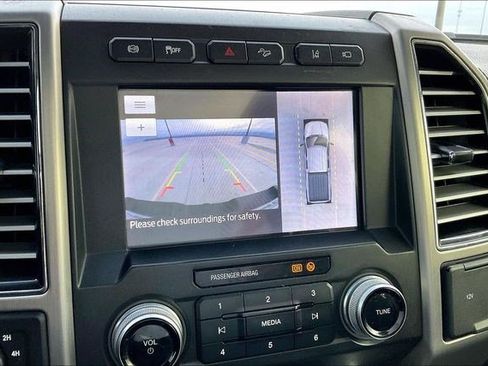 Used 2020 Ford F250 Platinum w/ FX4 Off-Road Package image 27