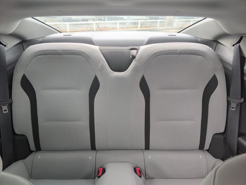 Used 2020 Chevrolet Camaro LT image 28