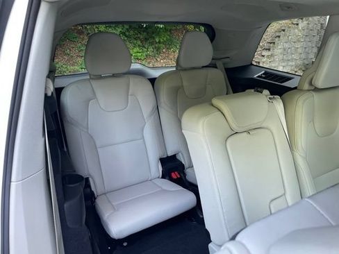 Certified 2024 Volvo XC90 B6 Ultimate AWD/4WD image 16