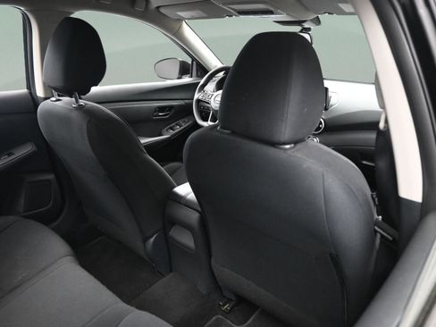 Used 2025 Nissan Sentra S FWD image 39