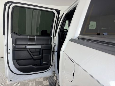 Used 2018 Ford F150 Platinum w/ Equipment Group 701A Luxury AWD/4WD image 12