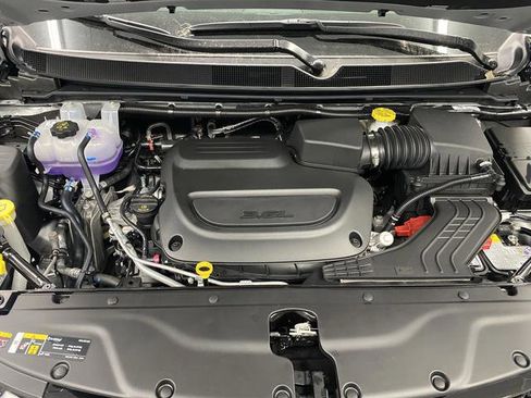 New 2026 Chrysler Pacifica Select w/ S Appearance Package image 39