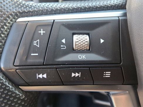 Used 2022 Mitsubishi Outlander ES image 21