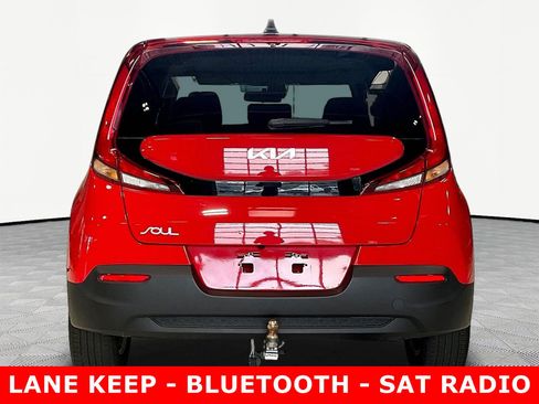 Used 2022 Kia Soul LX w/ Technology Package FWD image 5