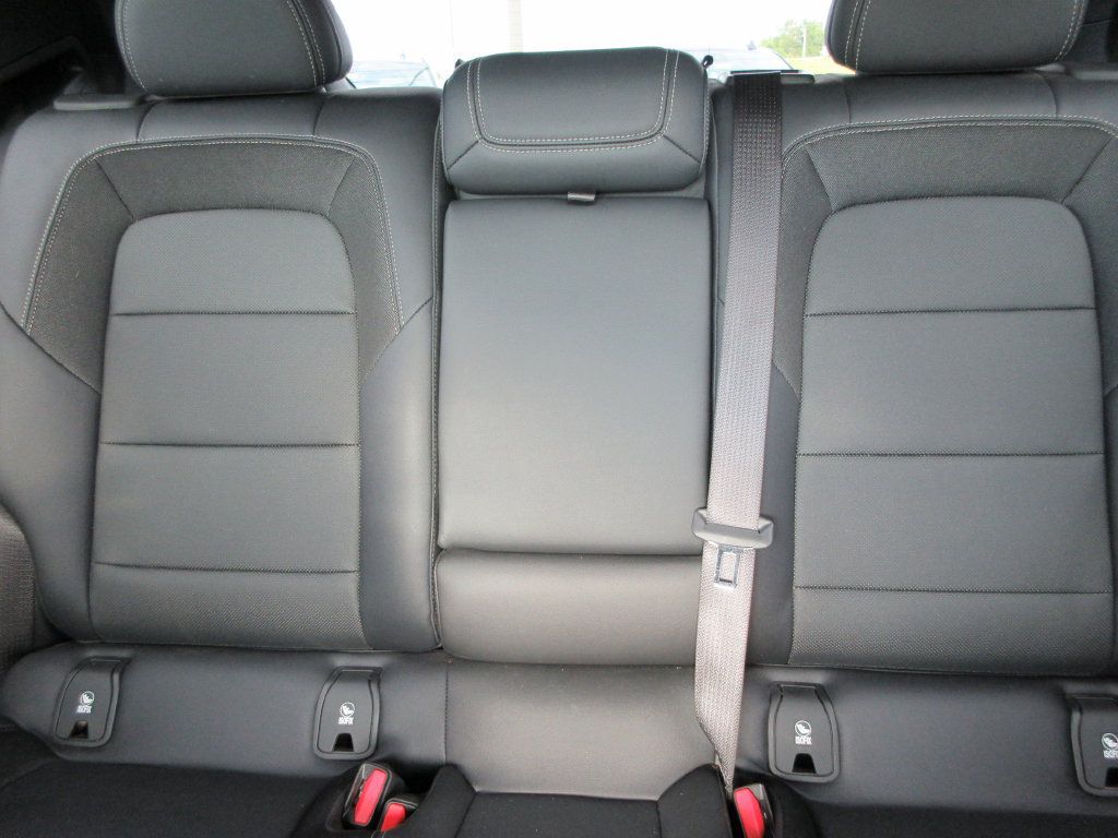 Used 2024 Chevrolet Equinox EV LT FWD image 19