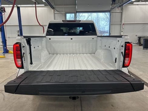 Used 2023 GMC Sierra 1500 Elevation AWD/4WD image 16