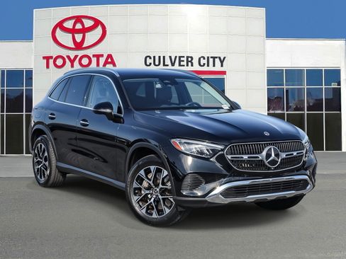 Used 2025 Mercedes-Benz GLC 350e 4MATIC image 1