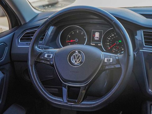 Used 2018 Volkswagen Tiguan SE image 31