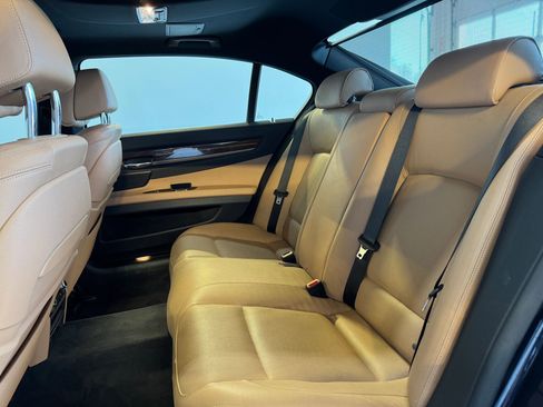 Used 2015 BMW 740Li image 24