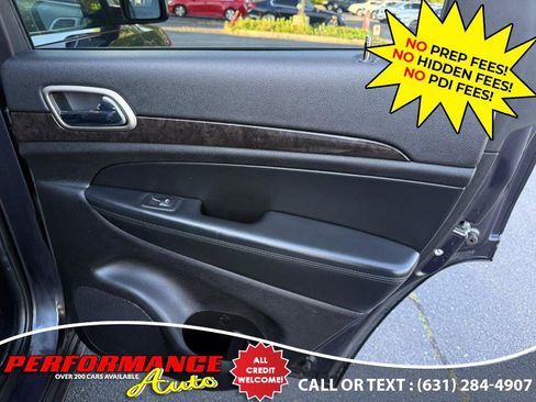 Used 2013 Jeep Grand Cherokee Laredo AWD/4WD image 26