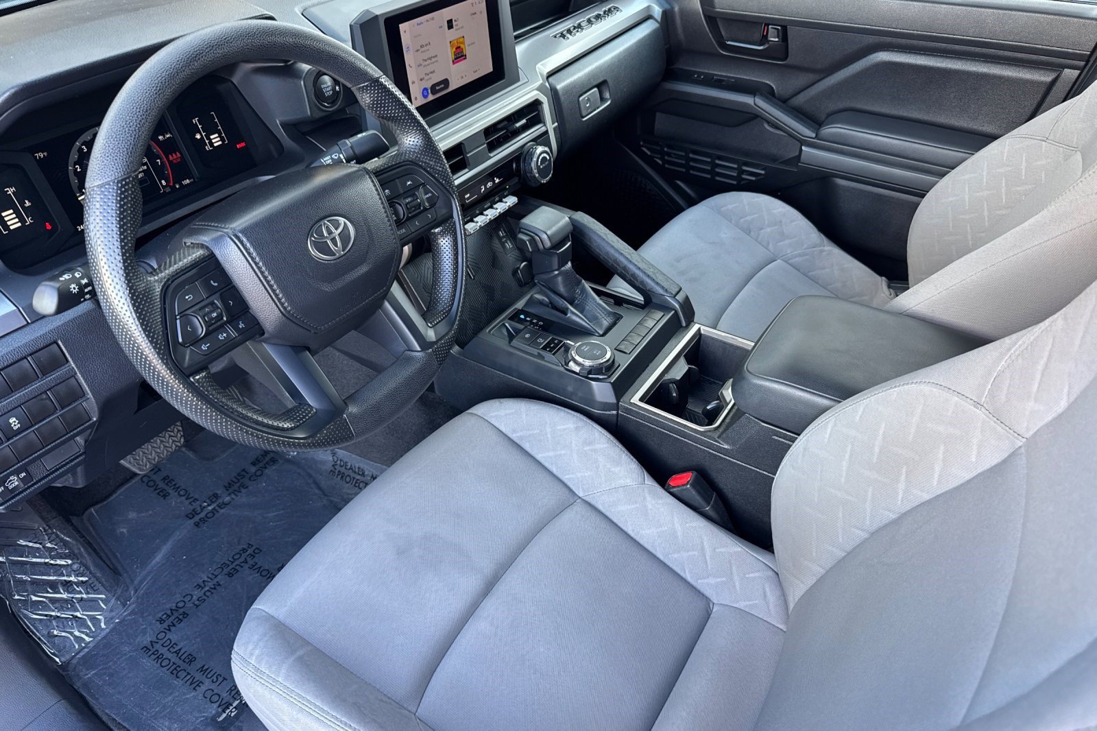 Used 2024 Toyota Tacoma SR5 AWD/4WD image 4