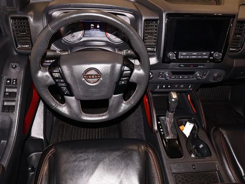 Used 2023 Nissan Frontier PRO-4X w/ Pro-4X Premium Package AWD/4WD image 21