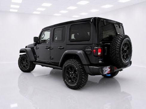Used 2023 Jeep Wrangler Unlimited w/ Sun & Screen Package AWD/4WD image 4
