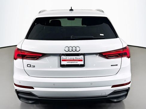 Used 2023 Audi Q3 2.0T Premium w/ Convenience Package AWD/4WD image 3