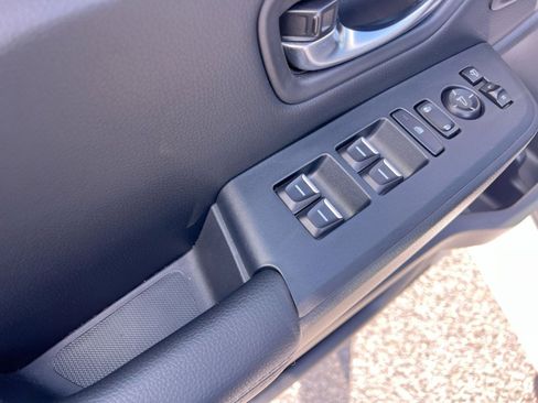 Used 2024 Honda Pilot Elite image 14