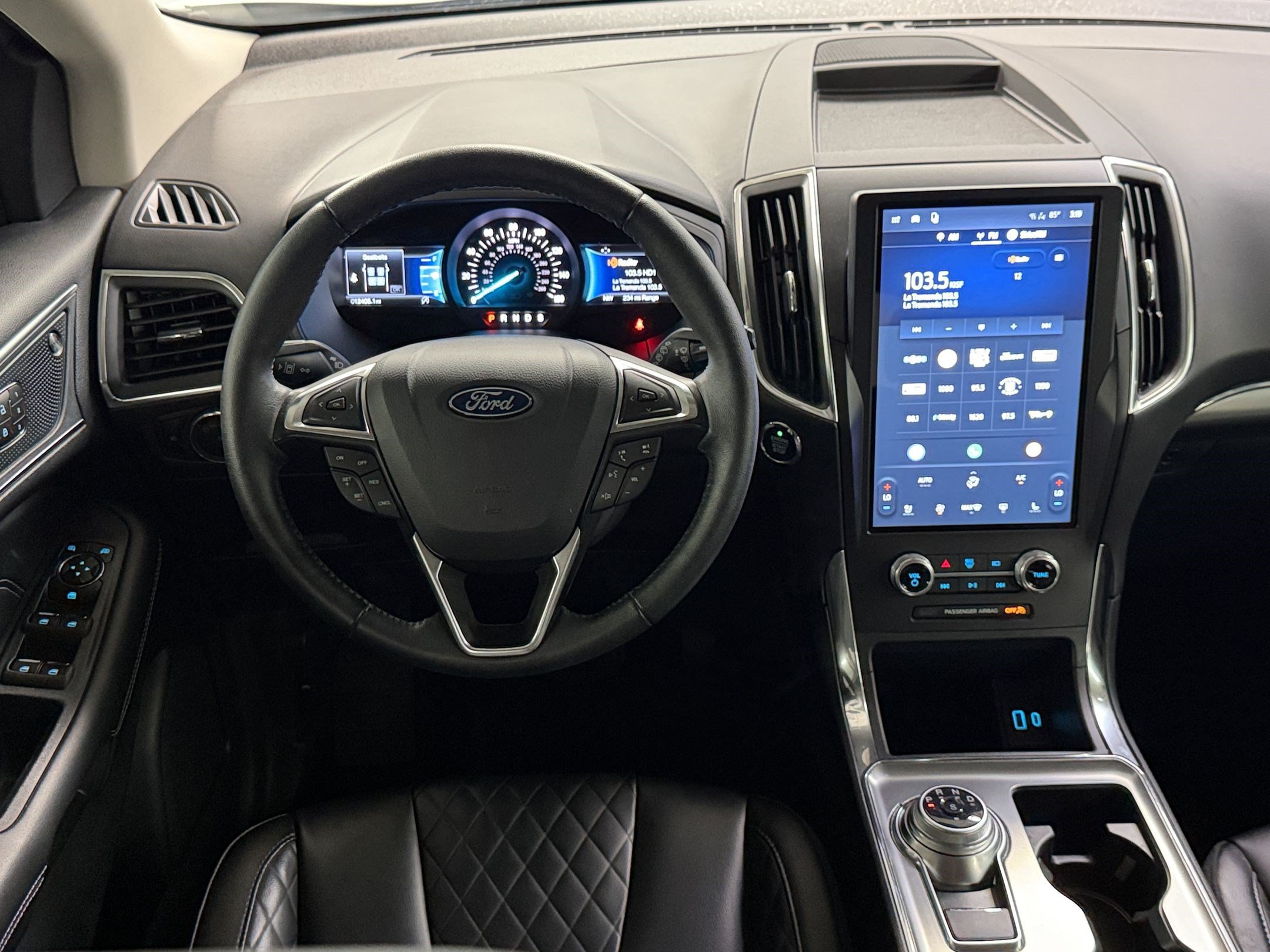 Used 2024 Ford Edge Titanium AWD/4WD image 27