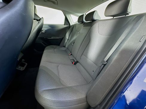 Used 2025 Kia K4 FWD image 25