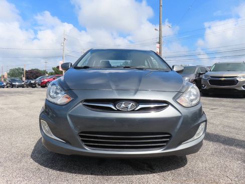 Used 2013 Hyundai Accent GLS w/ Premium Pkg FWD image 5
