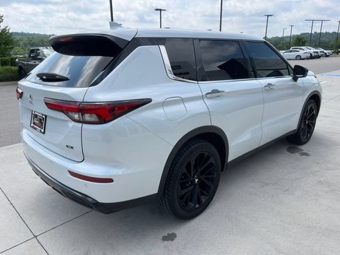 Used 2023 Mitsubishi Outlander SE Black Edition AWD/4WD image 19