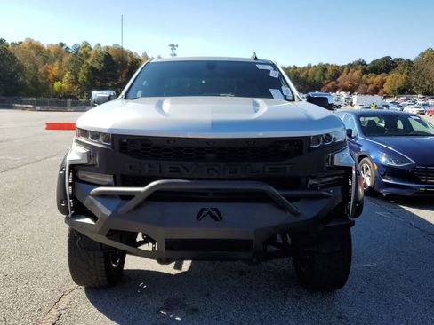 Used 2020 Chevrolet Silverado 1500 LT image 2