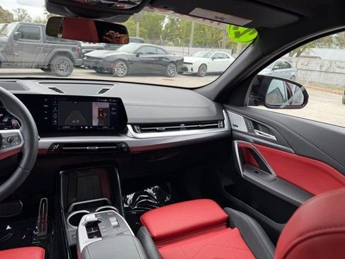Used 2025 BMW X2 M35i AWD/4WD image 37