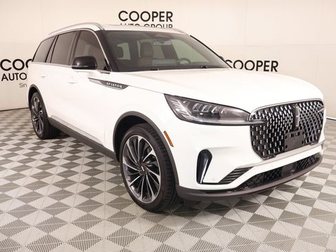New 2026 Lincoln Aviator Reserve RWD image 1
