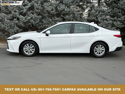 Used 2026 Toyota Camry LE image 4