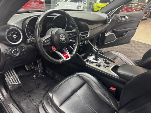 Used 2022 Alfa Romeo Giulia Ti image 36