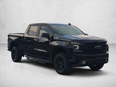 Used 2021 Chevrolet Silverado 1500 LT Trail Boss w/ Convenience Package II AWD/4WD image 3
