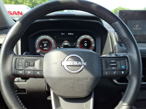 Certified 2025 Nissan Rogue SL w/ SL Premium Package AWD/4WD image 26