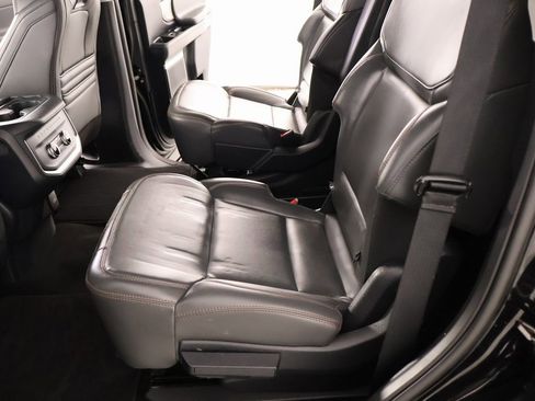 Used 2025 Ford Expedition Active image 14