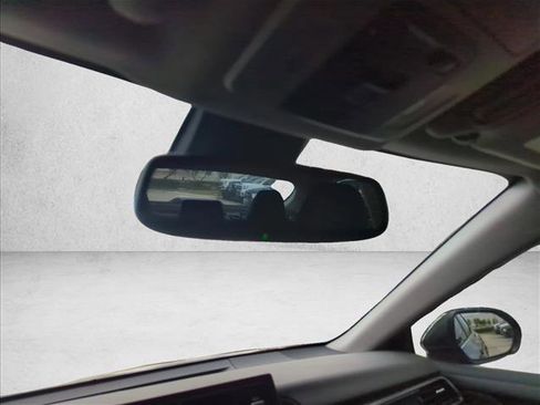 Used 2022 Toyota Camry LE image 14