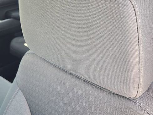 Used 2025 Chevrolet Silverado 1500 LT image 17