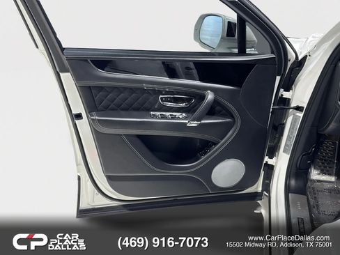 Used 2020 Bentley Bentayga AWD/4WD image 12