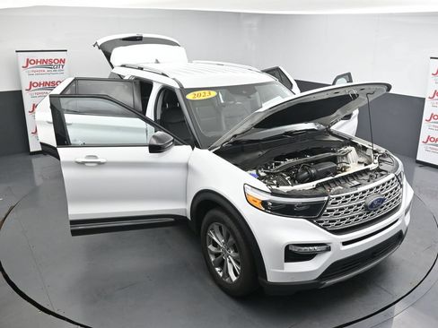 Used 2023 Ford Explorer Limited AWD/4WD image 43