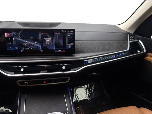 Used 2023 BMW X7 xDrive40i AWD/4WD image 59