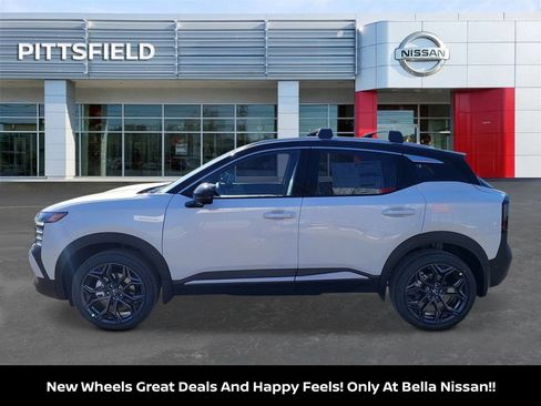 New 2026 Nissan Kicks SR w/ Cold Weather Package AWD/4WD image 7