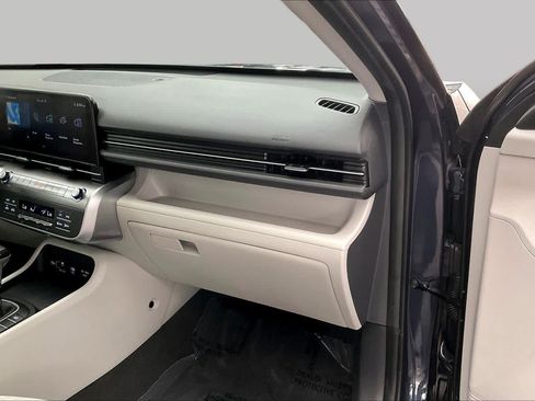 Certified 2024 Hyundai Kona SEL AWD/4WD image 19