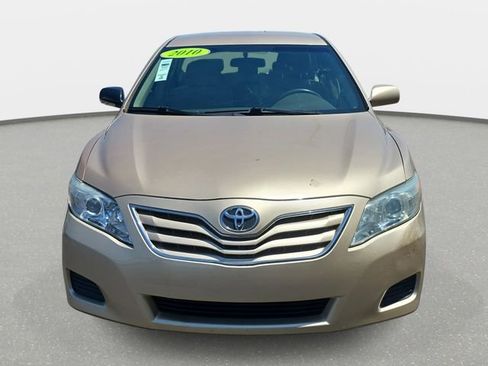 Used 2010 Toyota Camry LE FWD image 2