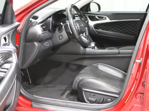 Used 2019 Genesis G70 3.3T Advanced w/ Prestige Package AWD/4WD image 3