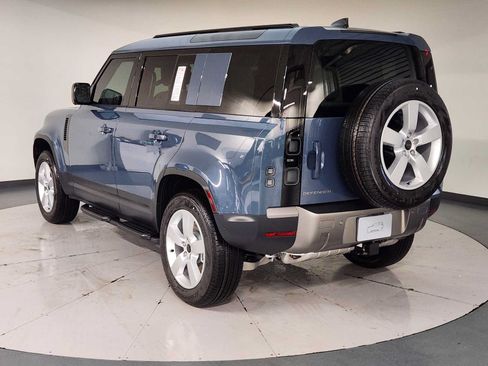 New 2026 Land Rover Defender 110 S AWD/4WD image 9