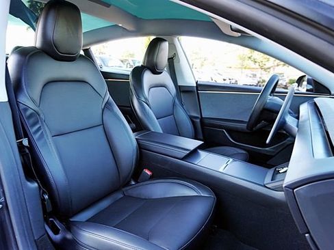 Used 2024 Tesla Model 3 Standard Range image 11