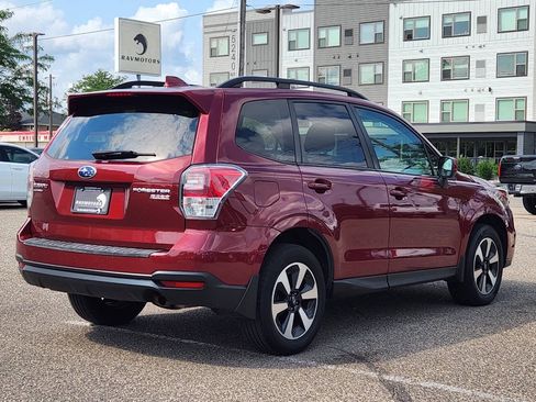 Used 2017 Subaru Forester 2.5i Premium w/ Protection Package #1 AWD/4WD image 10