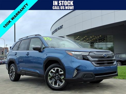 Certified 2025 Subaru Forester Premium AWD/4WD image 1