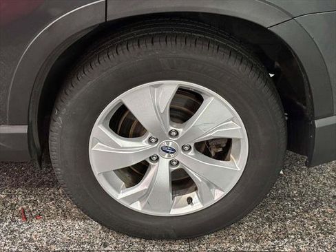 Used 2019 Subaru Ascent 8-Passenger AWD/4WD image 7