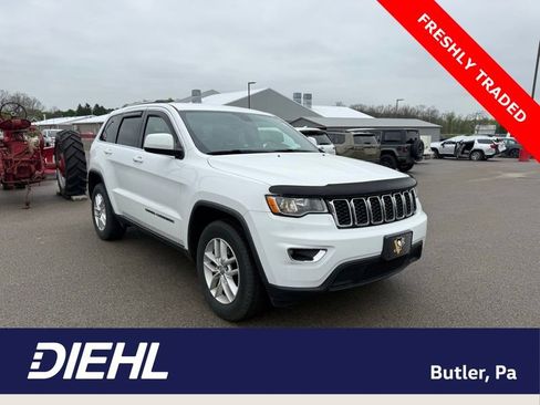 Used 2017 Jeep Grand Cherokee Laredo w/ Quick Order Package 23E AWD/4WD image 1