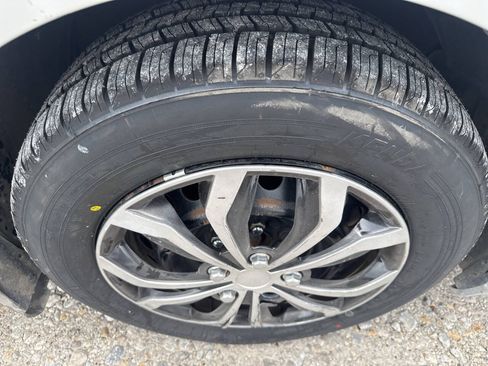 Used 2012 Toyota Camry LE FWD image 26