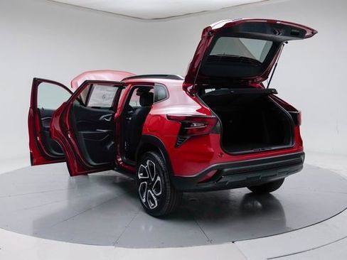 New 2026 Chevrolet Trax RS FWD image 20