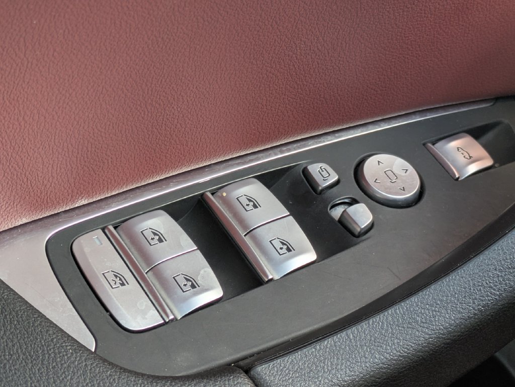 Used 2024 BMW X3 sDrive30i w/ Premium Package RWD image 40